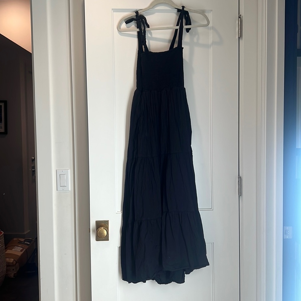 XiRENA black square neckline midi dress, shoulders tie, size small
